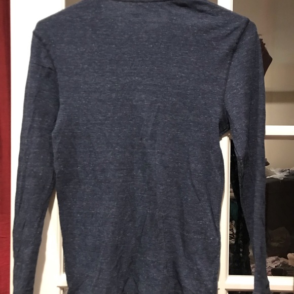 Old Navy top - Picture 2 of 2